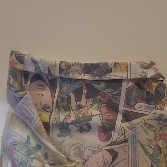 Wonder Woman comic t-shirt - Picture 4 of 4